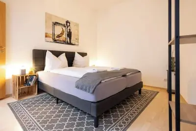 Image de Ko-Living Space Opera | Suite 12 | Kitchen | Living room | Dart | City center