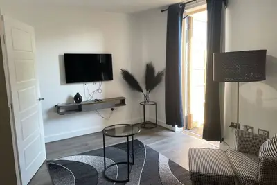 Image de Contemporary Haven: 4-Bed House in Dagenham