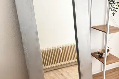 Image de Gemütliches Zentrales Erdgeschoss Apartment 2 min bis Du Hbf