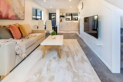 Image de Modern 2 bed Hagley Park Riverside Market