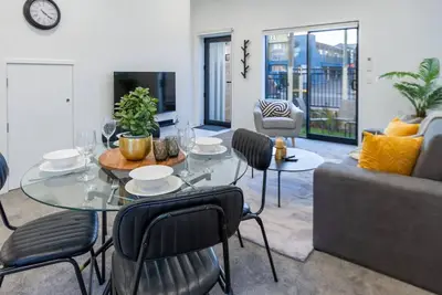 Image de 3 bedroom 2 bath Central City