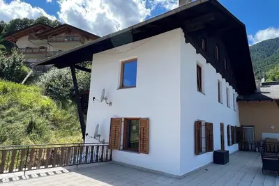 Image de neu Renovierte Apartmenthaus \"ferientreff-stilfs \" mit Blick ins Etschtal
