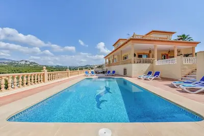 Image de Can Bella Vista - Sept Chambres Villa, Couchages 14