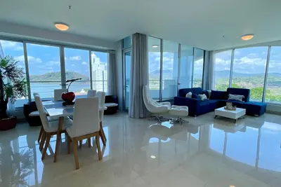 Image de 08a Stunning Rooftop Pool-360 Views of Sea & Canal