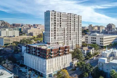 Image de Studio unit/Austin - Full Kitchen, W/D, Rooftop Pool, & More!