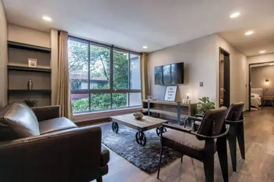 Image de Lleras Park 202 Medellín Fun-business-pleasure