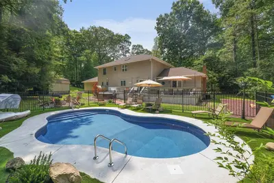 Image de Pocono Oasis l Private Pool l HotTub l Sauna l Game Room