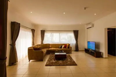 Image de Accra Fine Suites - Holi Flats Airport Residential - Apartment 3
