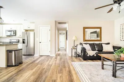 Image de The Clemson Cottage - 3. 6 mi. to Memorial Stadium