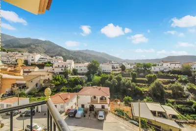 Image de Belle maison à Sedella avec WiFi