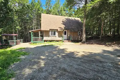 Image de Spacious cabin on beautiful Long Lake w/waterfront view, private dock, fire pit.