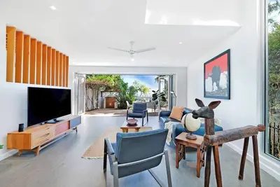 Image de Seaside Garden Luxe Living at Sunset Beach