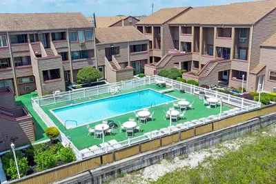 Image de Beach Block! Beautifully furnished 1 bed/1 bath steps to the sand