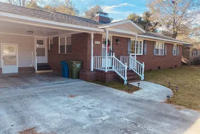Uncw Midtown Ranch Home