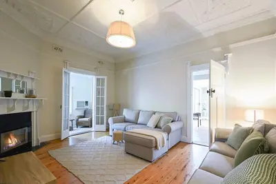 Image de Bultje Bliss - Cbd Haven, 1920s Timeless Charm