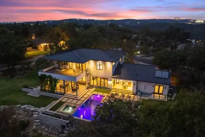 Image de Westlake /15 Min to Dt/Pool/Hot Tub/Views! !