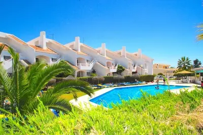 Image de House With Swimming Pool Walking Distance to Carvoeiro, Amenities, Beaches