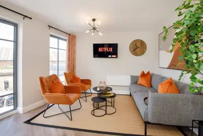 Image de The Crescent Court Apartment 8, Sleeps 4