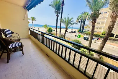 Image de A1015 - Première ligne de la plage de Poniente