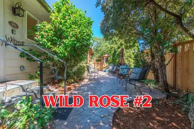 Image de Wild Rose #2 Spacious Apartment in Central Area