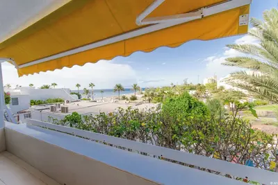 Holiday Apartment With Direct sea Promenade Access