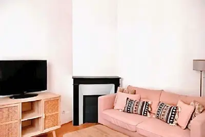 Image de Charmant appartement au centre ville de Puteaux proche de Paris la Défense Arena