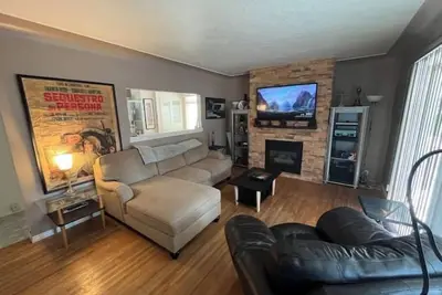 Image de Great Location - Exec Glenora 2 Bedroom Bungalow