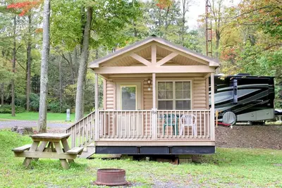 Image de Deluxe Cabin 63 w/ 4 Beds