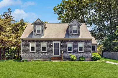 Image de Ireland Time | House in Nantucket with deck, full kitchen, & W/D
