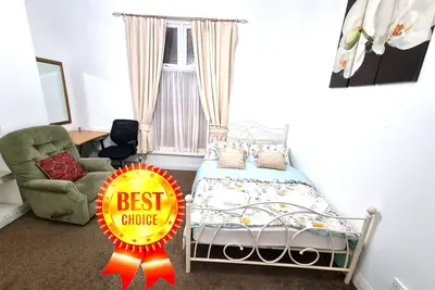 Image de Spacious Flat Free Parking Fast Wi-Fi Visit Rochdale Manchester Oldham Bury