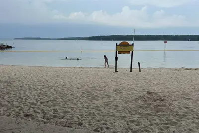 Image de White Pines Home a Peaceful getaway on 43 acres Dogs welcome!