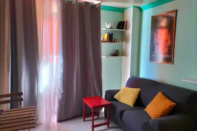 Image de Studio apartment walking distance from beach, bars, restaurants and shopping