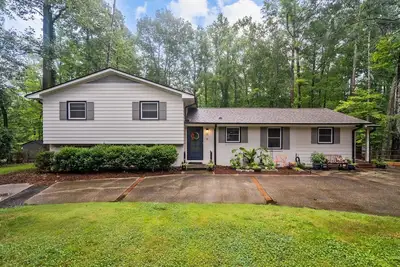 Image de Midcentury Home w/King suites near Duke/Downtown