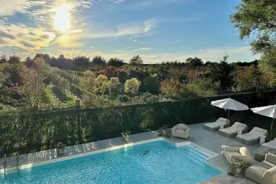 Image de Quiet, Luxury in the Heart of the Hamptons