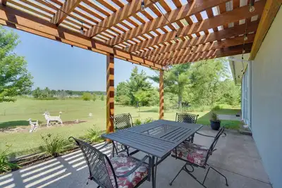 Image de Nature's Paradise: Rustic Retreat in Wisconsin!