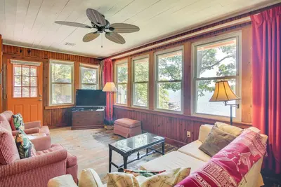 Image de Swim Dock + Views: Lakefront Afton Vacation Rental