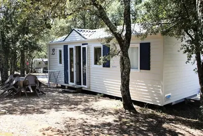 Image de Mobil Home Confort Climatisé - 2 ch - 26. 52m² / Chêne Vert 4 personnes