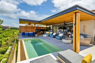 Casa Paz: 15% Off + Free Airport Pickup July-Oct! Housekeeper+Golf Cart+Premiere