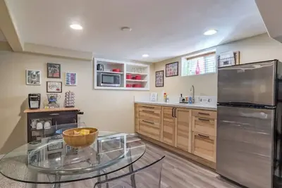 Image de Private hot tub in beautiful Rose City