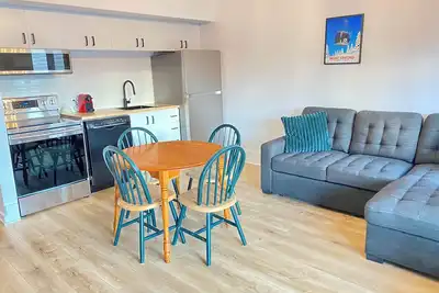 Image de Condo au cœur d’Orford!