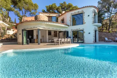 Image de Nice, Very Comfortable Villas Located in the Quiet Estate of Aigua Gelida, 1 Km From the
