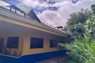 Image de Verdant Arthouse w/ Riverview - minutes from cataratas!