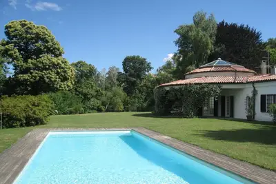 Image de Merveilleuse maison de vacances privée avec piscine privée, Wifi, Tv, patio et parking