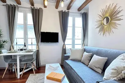 Elegant property - Eiffel Tower & Invalides