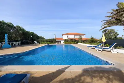 Image de Villa 'Alto Da Praia' avec vue sur la mer, Wi-Fi et climatisation