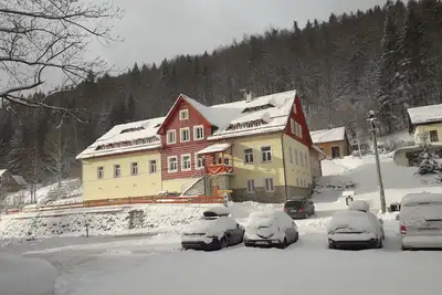 Image de Agréable appartement pour 4 personnes avec Wifi, bain à remous et Tv