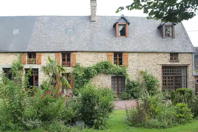 Image de 18th Century  renovated farmhouse  - situated in rural Normandy.