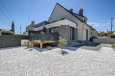 Image de Maison Avec Terrasse à 100m du Port Avec Tout Commerces