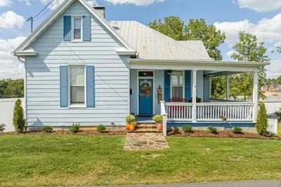 Image de Fully fenced, 1/2 acre, dog friendly in downtown Abingdon!