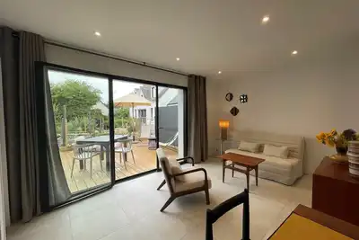 Maison Particulière  Le Bono